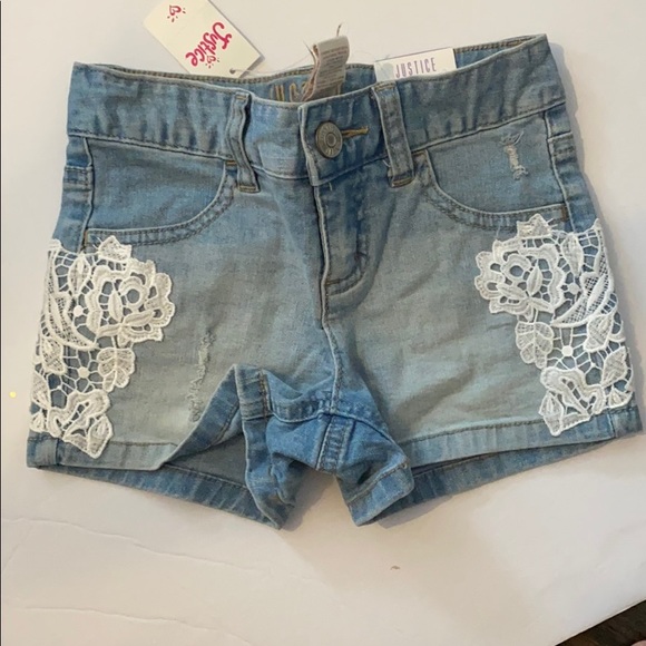 4 girls shorts for $30 (Urban Behavior& Justice) - Picture 3 of 4